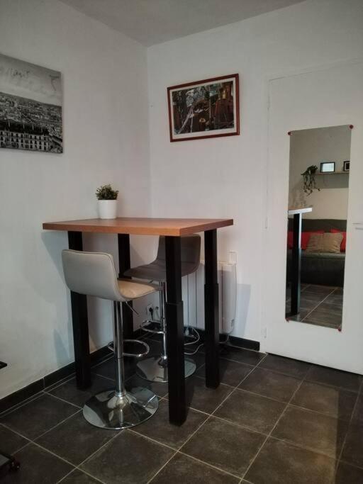 Le Petit Charrier Apartment Екс ан Прованс Екстериор снимка